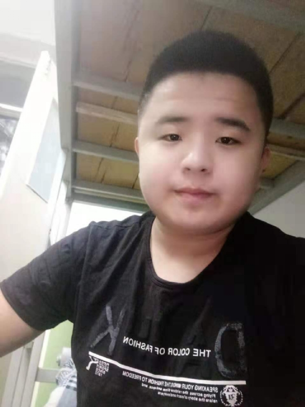 打小就爱淘气的第一张照片--山西基督教相亲网